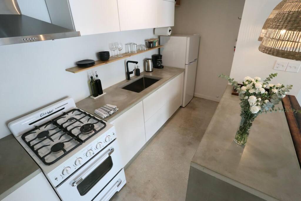 Concrete Suite 5 Min Walk To Shands Uf Gainesville Luaran gambar